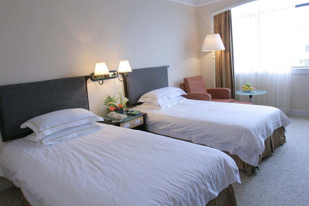 Golden Gulf Jasper Hotel Шаньтоу Номер фото