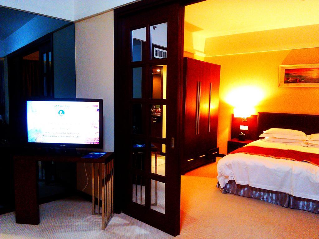 Golden Gulf Jasper Hotel Шаньтоу Номер фото